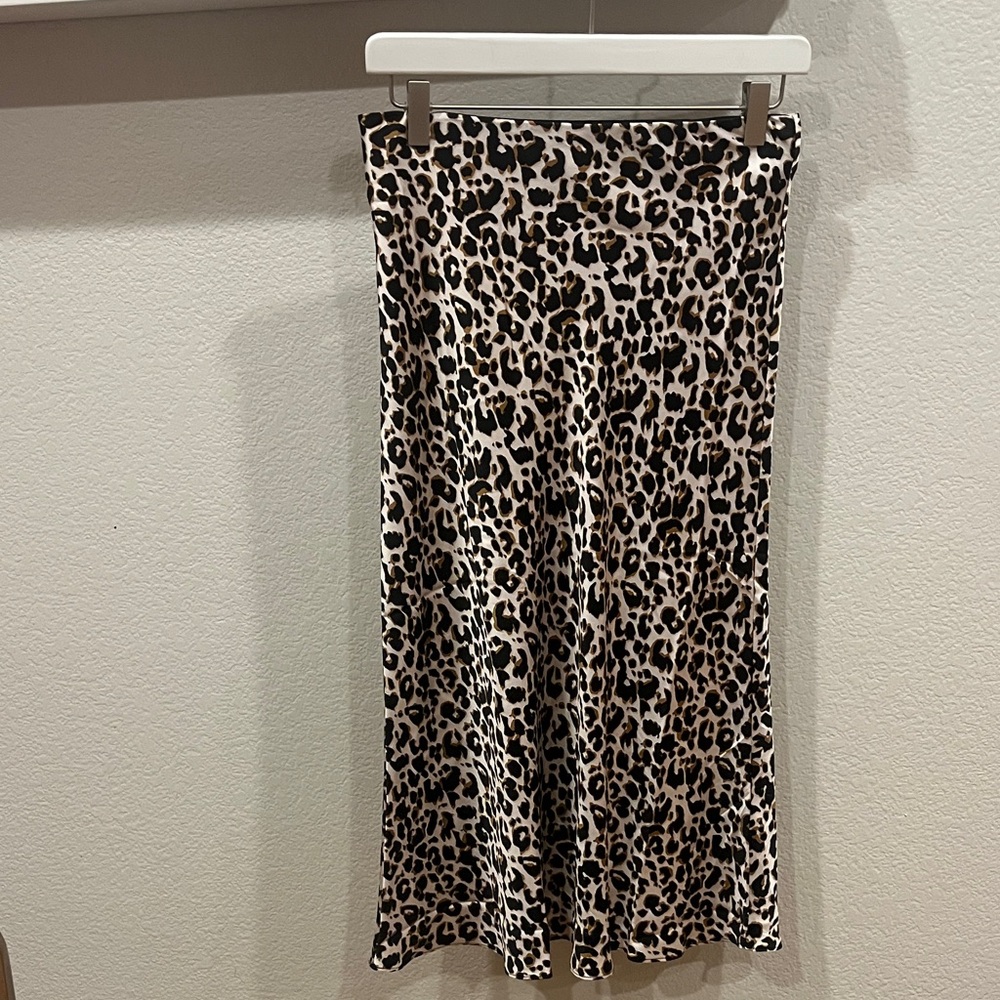 EUC Quince Silk Leopard Print Midi Skirt